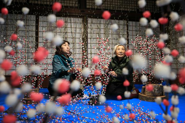 クマ出没を避けコメ経費上昇に耐えた　文化をつなぐ飛驒の「花もち」