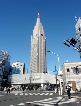 「ドコモタワー」の土地売却へ　資産効率化、1千億円規模