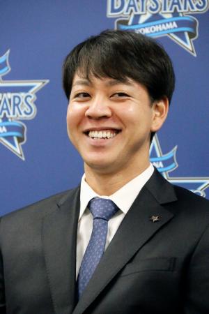 ＤｅＮＡ平良は年俸３千万円　佐々木は減額で３４００万円