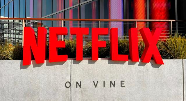 ネットフリックス、米ワーナーの配信事業などを11兆円で買収