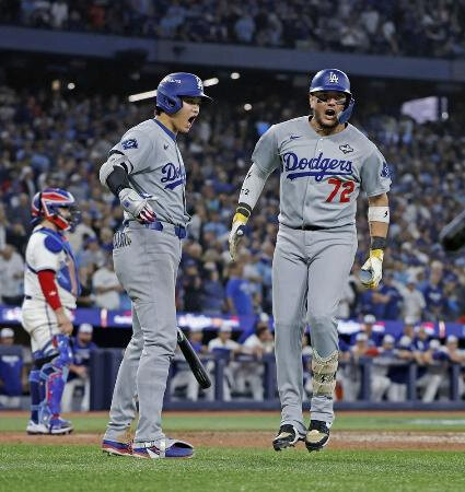 ロハス、ドジャースと再契約　ワールドシリーズで同点弾