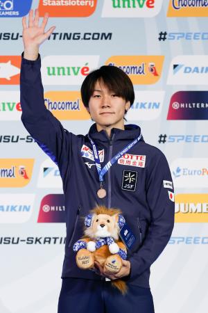 男子５００メートルで森重３位　スピードＷ杯、吉田４位