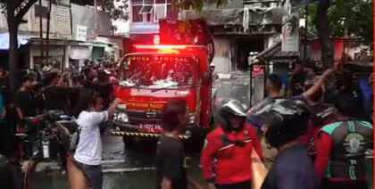 ビル内には日本企業も…インドネシア・ジャカルタ中心部の商業ビルで火災　少なくとも20人死亡　地元メディア