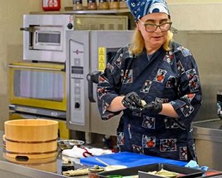 キーウの大学で和食講座　日本一時避難の女性が講師