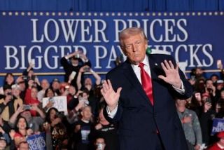 米、中間選挙へ運動本格化　トランプ氏、実績アピール