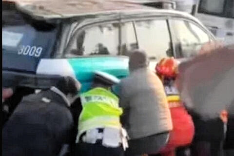 中国で自動運転タクシーが人を巻き込む事故　初の事例か　現地報道