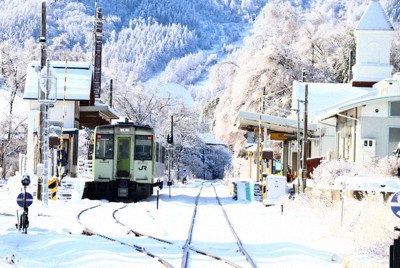 大好きな小海線が赤字の危機　大人顔負けの写真で魅力伝える14歳