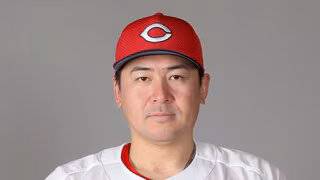 「日本一になりたい」来季20年目のチーム最年長　カープ会沢が推定年俸5000万円で減額更改　