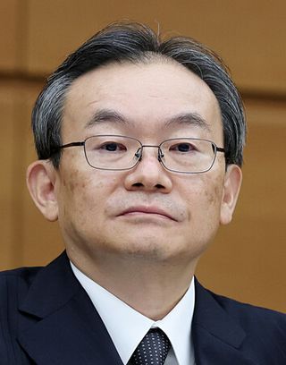 三菱ＵＦＪ、持ち株社長に半沢氏＝銀行頭取は大沢専務―来春就任
