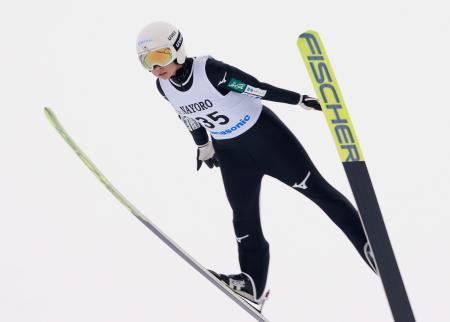 一戸くる実２連勝、男子は中村Ｖ　スキージャンプ吉田杯