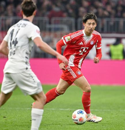 ミュンヘンの伊藤、今季初先発　サッカーのドイツ１部