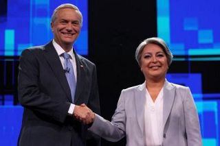 チリ大統領に右派カスト氏　トランプ氏信奉、左派候補破る