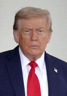 事件の原因は「トランプ錯乱症」　映画監督殺害で一方的主張