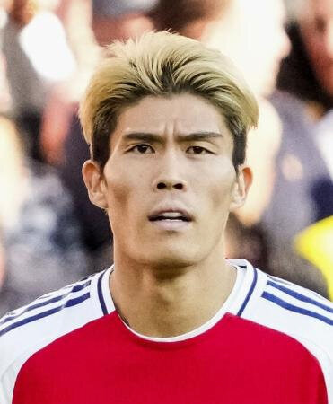 冨安健洋がアヤックス加入　アーセナル退団のＤＦ