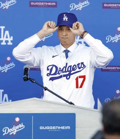 ドジャース、後払い１０億ドル超　ディアス投手加わり、４７年まで