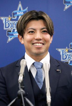 ＤｅＮＡ東、９千万円増の３億円　０勝の山崎は現状維持