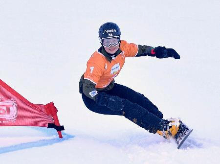 スノーボード三木つばき３位　Ｗ杯パラレル大回転、イタリア