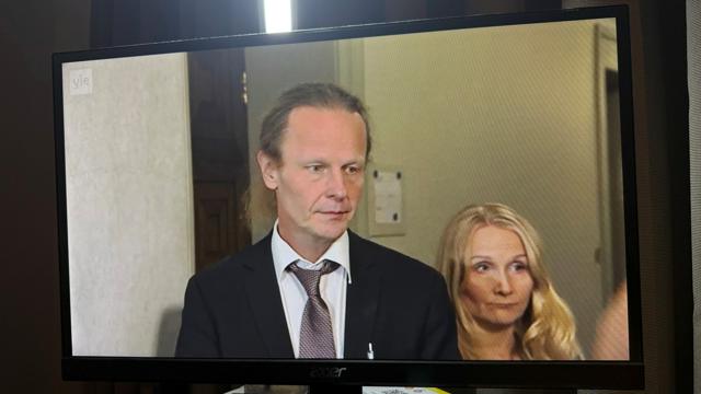 つり目投稿議員2人に「厳重注意」　カメラ前で謝罪も　フィンランド