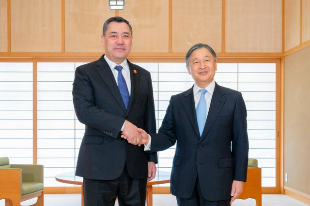 天皇陛下、中央アジア4カ国の大統領とそれぞれ会見　皇居・御所