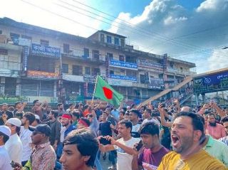 デモ指導者、銃撃され死亡　バングラ、選挙立候補