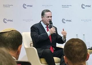 ガザに「軍事拠点建設」発言撤回　イスラエル国防相、批判懸念か