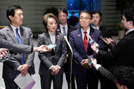 アジア大会成功へ協力確認　愛知県知事、首相と面会