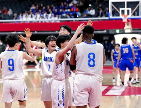 桜花、京都精華など８強へ　全国高校バスケ第３日