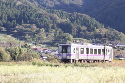 JR芸備線、路線バスを実証運行　鉄道との経済効果を比較へ