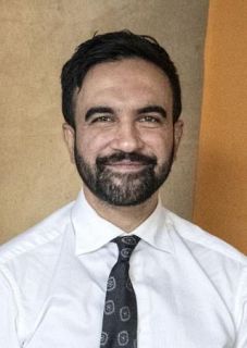 ＮＹ市長、街頭で就任祝い　マムダニ氏、元日に