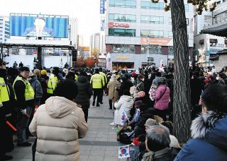 韓国で活発になった「極右勢力」の動き　デモに大規模集会&hellip;非常戒厳から1年、社会に突きつけられた課題