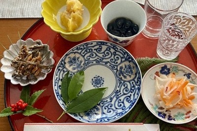 「やめたいのに&hellip;」おせち作りが苦しい女性たち　負担感の正体は？