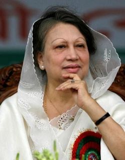 女性初バングラデシュ元首相死去　８０歳、カレダ・ジア氏