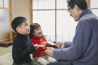 お年玉はキャッシュレスで　子どもの38%が希望　平均額はやや減少