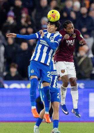 三笘は後半に途中出場　イングランド・プレミア