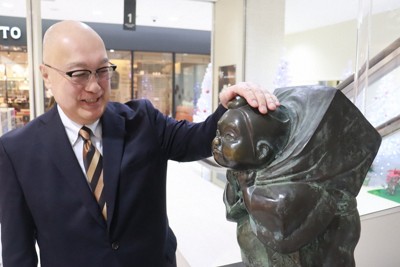 長崎の商店街見守る「政どん」　市民らに愛され、時代とともに変化