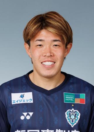 福岡・安藤、ザンクトパウリ移籍　長身のセンターバック、独１部へ