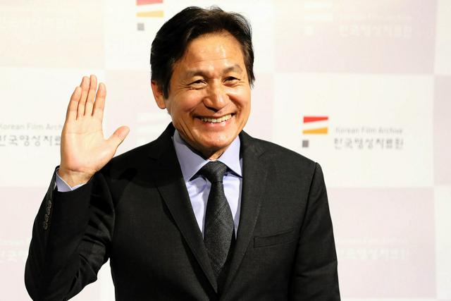アン・ソンギさん死去　韓国の「国民俳優」、数多くの映画に出演