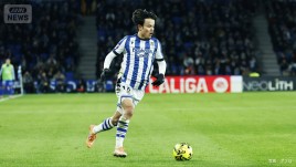 「なんやその神パス！」久保建英、DF3枚引きつけ&rarr;左足アウトサイドパスで華麗アシスト！「よく見えてる」2026年初戦でMOMに選出