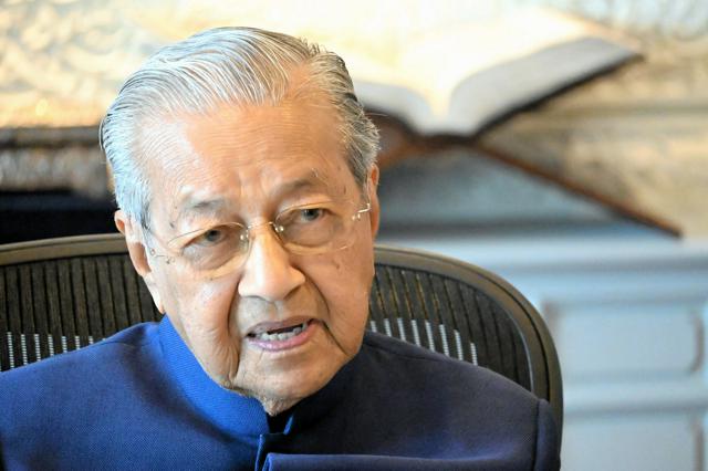 マレーシアのマハティール元首相が救急搬送　100歳、自宅で転倒