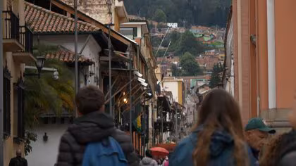 【中継】トランプ氏が&ldquo;麻薬対策が不十分&rdquo;とコロンビア大統領批判&hellip;国民から反発や歓迎の声　ベネズエラでは暫定大統領の就任式後に銃声で一時緊張