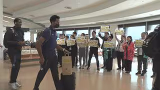 琉球ゴールデンキングス  天皇杯連覇へ出発！ 「沖縄へ杯を持って帰る」