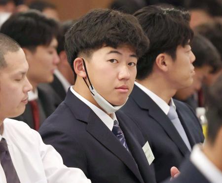 立石正広「知識生かしていく」　新人研修会、カジノ問題も