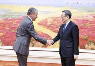 ディズニー、対中投資を拡大　CEOが北京訪問