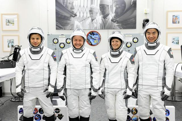 油井亀美也さんら、ISSから早期帰還へ　飛行士1人に「健康問題」