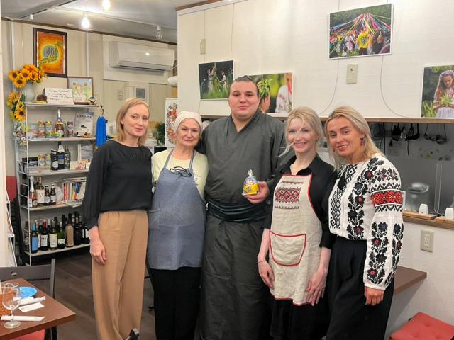 安青錦が好む伝統料理　日本在住のウクライナ人に希望与える新大関