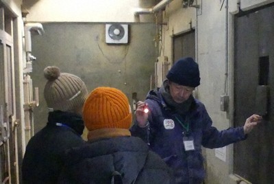 ＜1分で解説＞冬眠中のクマを観察　全国的に珍しいツアーの内容は?