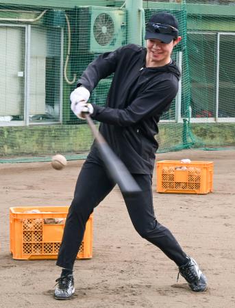 阪神中野「いい年に」　今年３０歳、打撃強化