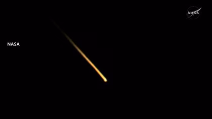 油井亀美也宇宙飛行士ら4人を乗せた宇宙船「クルードラゴン」が地球に帰還　1人に医療上の懸念、予定を早めての帰還に