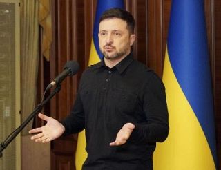 ウクライナ「平和の障害でない」　トランプ氏にゼレンスキー氏反論