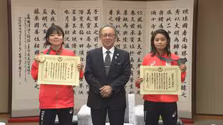 「たくさんの人に応援され、日本で開催されてよかった」　デフリンピックで活躍の沖縄出身選手2人にスポーツ栄誉賞